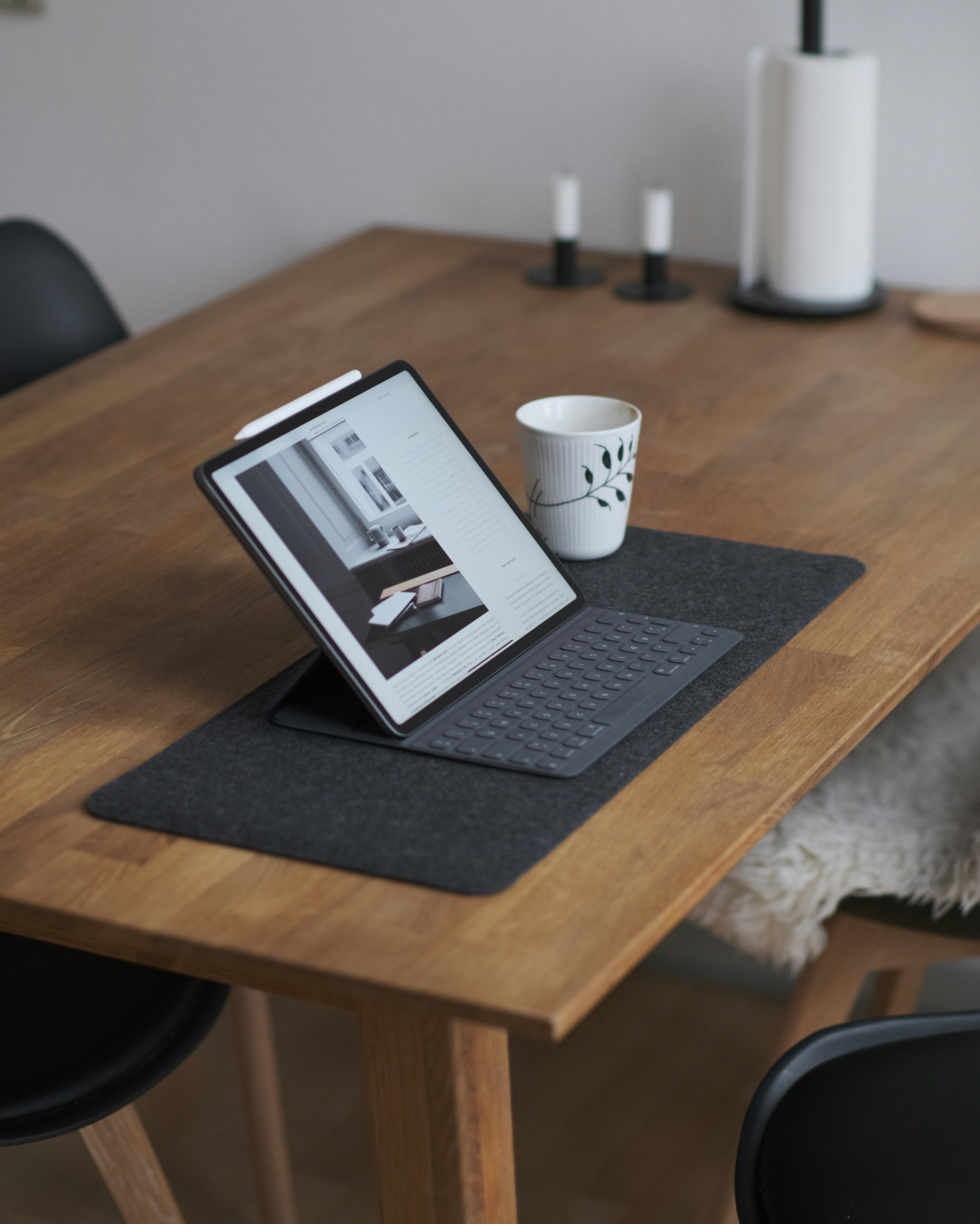 Premium Merino Wool Felt Desk Pad – Charcoal Gray